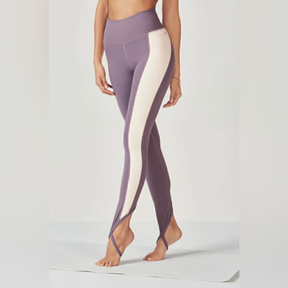 Fabletics Chara High Waist Stirrup Leggings Size Small